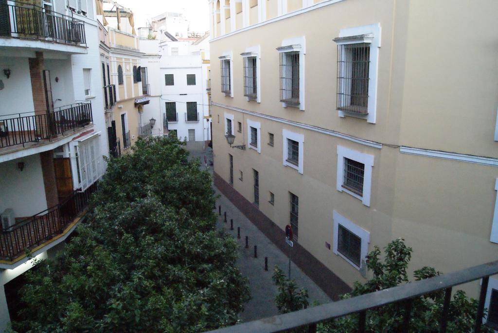 Apartamentos Turisticos La Encarnacion Sevilla Exterior foto