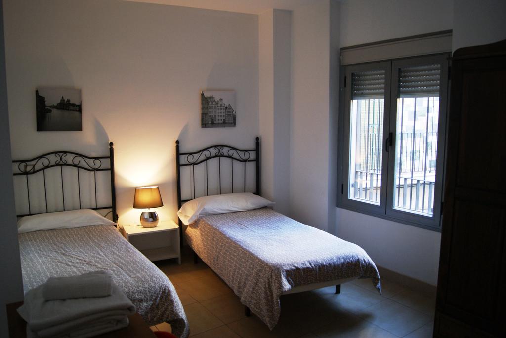 Apartamentos Turisticos La Encarnacion Sevilla Exterior foto